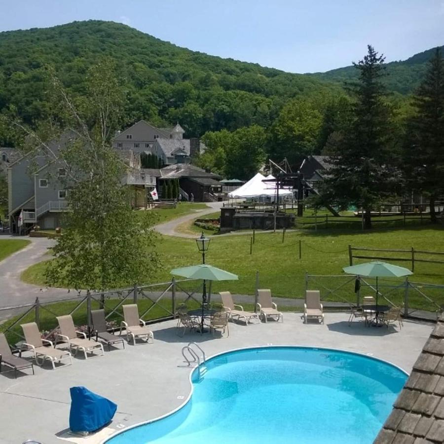 Disney Magic At Jiminy Mountain Ханкок Экстерьер фото